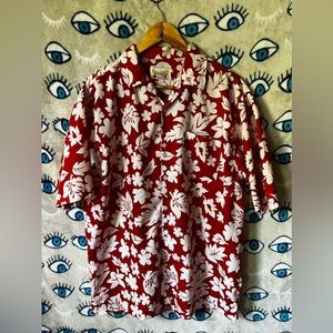 Awesome Hawaiian shirt!